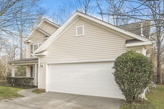 6032 Patricia Ryan Dr in Charlotte, NC - Foto de edificio - Building Photo