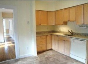 44 Pond St in Natick, MA - Building Photo - Building Photo