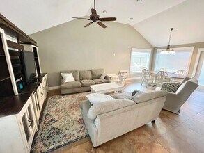 132 Menzel St in Valparaiso, FL - Building Photo - Building Photo
