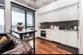 1740 Saint-Patrick Rue in Montréal, QC - Building Photo - Building Photo