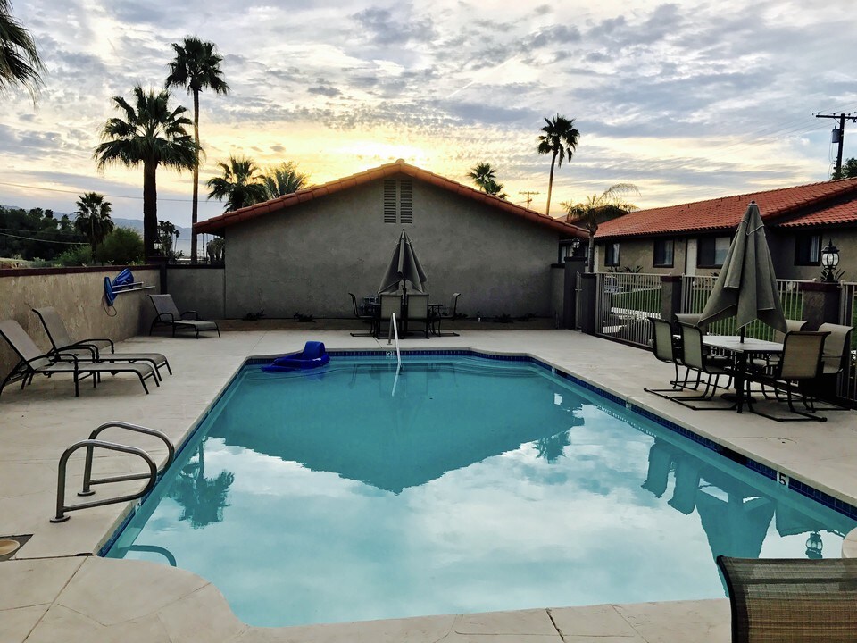79661 Ave 42 in Bermuda Dunes, CA - Building Photo