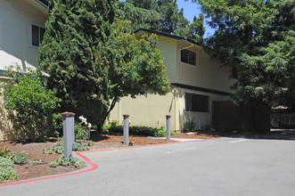 Westcliffe Trail in Walnut Creek, CA - Foto de edificio - Building Photo