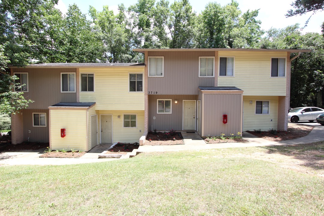 Rockbrook in Tallahassee, FL - Building Photo