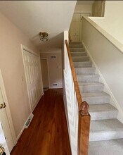 10 Spring Hill Ln in Mountville, PA - Building Photo - Building Photo