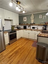 87 Albany St in Cazenovia, NY - Building Photo - Building Photo