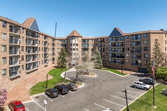 Kenzington Condominiums in St. Anthony, MN - Building Photo - Building Photo