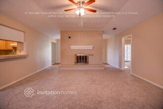 15823 Blackhawk Blvd in Friendswood, TX - Building Photo - Building Photo