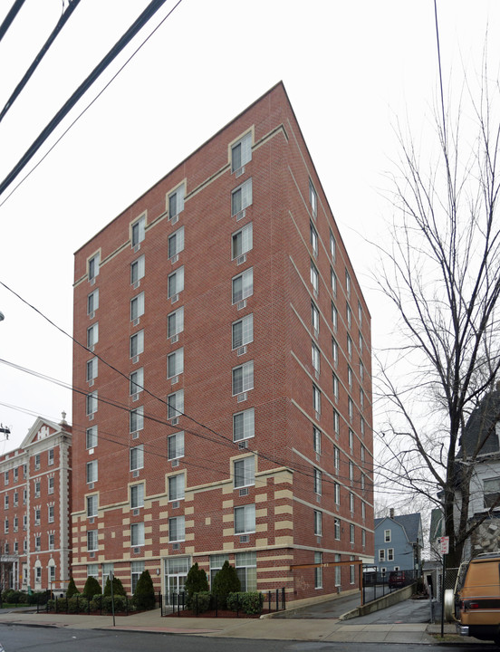 Unity Gardens in Mount Vernon, NY - Building Photo