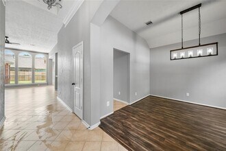24910 Crystal Stone Ln in Katy, TX - Building Photo - Building Photo
