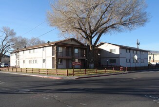 Grove Street Apartments in Reno, NV - Building Photo - Building Photo