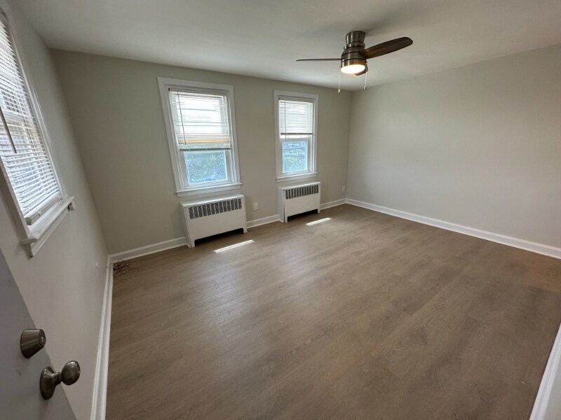 3301 Indian Queen Ln in Philadelphia, PA - Building Photo