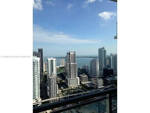 92 SW 3rd St, Unit 512 in Miami, FL - Building Photo - Building Photo