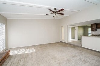 7516 Four Winds Dr in Fort Worth, TX - Building Photo - Building Photo