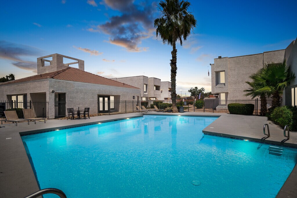 Tides on 44th Apartments in Phoenix, AZ
