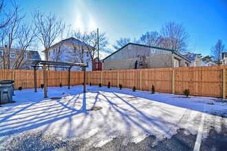 81 Preston St, Unit 2 in Providence, RI - Building Photo - Building Photo