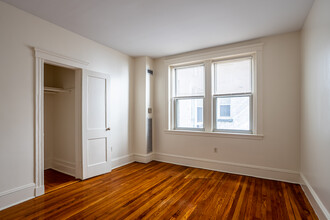 Nazing Court in Boston, MA - Building Photo - Interior Photo