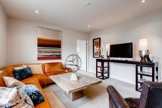 15802 N 71st St-Unit -217 in Scottsdale, AZ - Building Photo - Building Photo