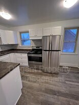 786 Snelgrove Rd in Peterborough, ON - Building Photo