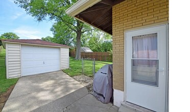 4286 Selby Ct in Cheviot, OH - Foto de edificio - Building Photo