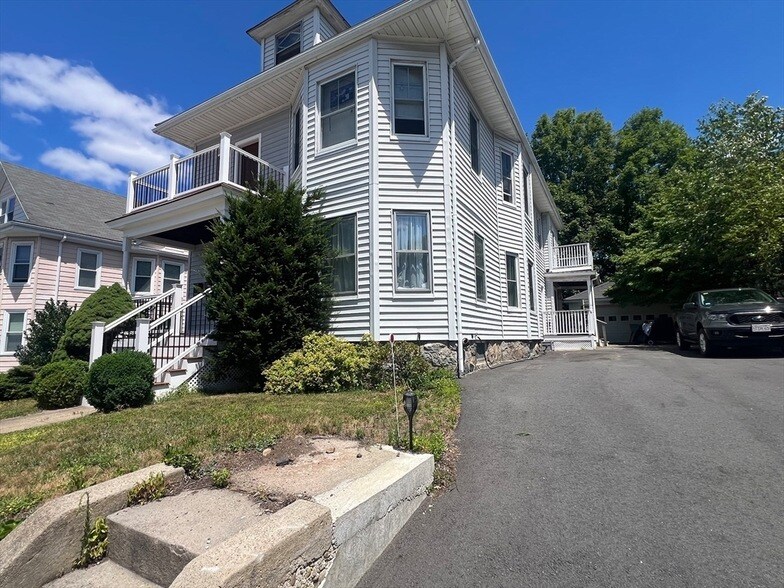 51 Chandler St, Unit 1 in Haverhill, MA - Building Photo