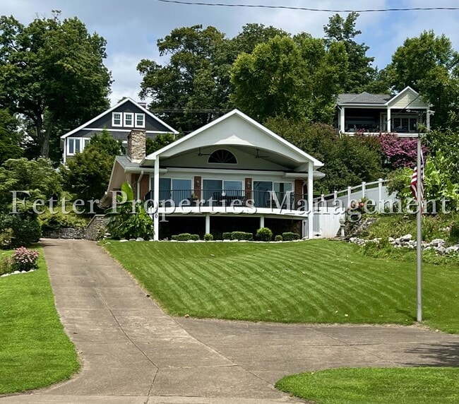 400 French Island Trail in Newburgh, IN - Building Photo - Building Photo