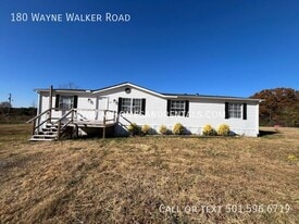 180 Wayne Walker Rd in Romance, AR - Building Photo