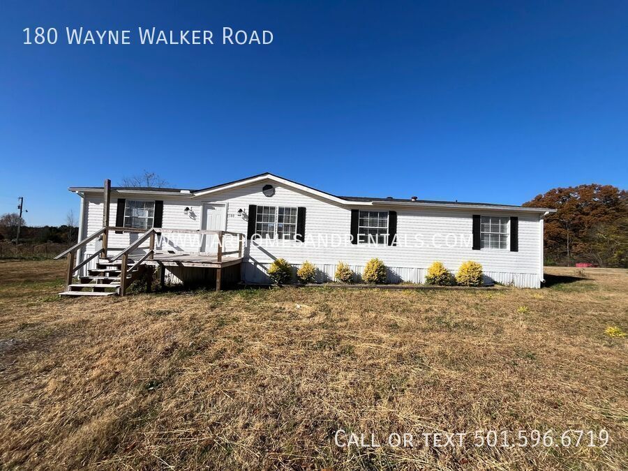 180 Wayne Walker Rd in Romance, AR - Building Photo