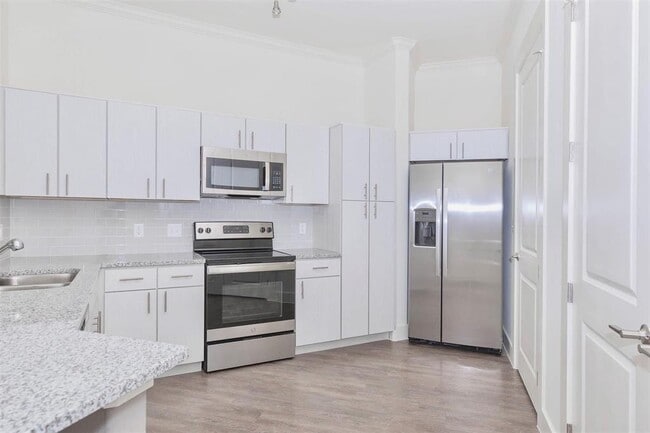 property at 2920 El Dorado Blvd