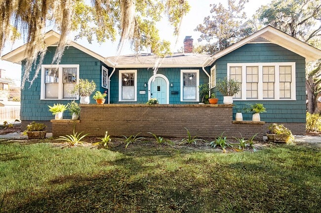 property at 2910 Bull St