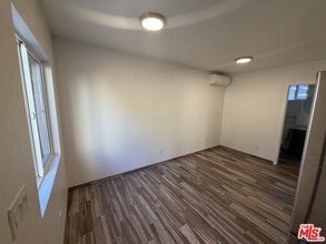 5335 Rhea Ave in Los Angeles, CA - Building Photo - Building Photo