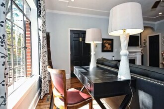 600 Hermitage Ct in Charlotte, NC - Foto de edificio - Building Photo