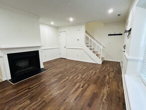 5607 Gates Landing Rd in Virginia Beach, VA - Building Photo - Building Photo