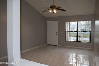 1045 Dallam Ave NW in Palm Bay, FL - Building Photo - Building Photo