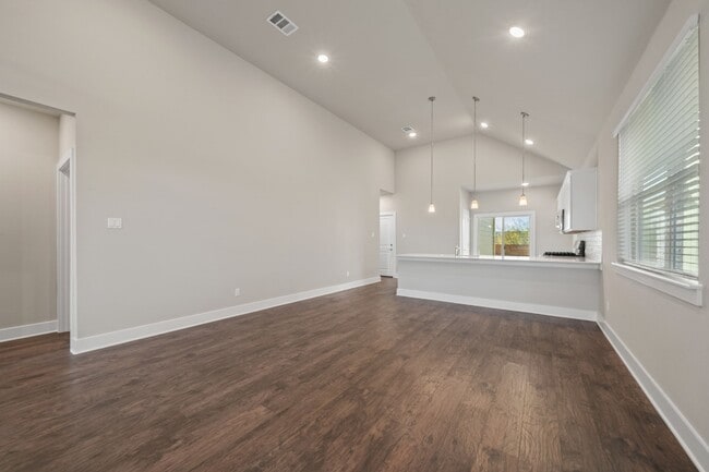 property at 217 Pinnacle Ln