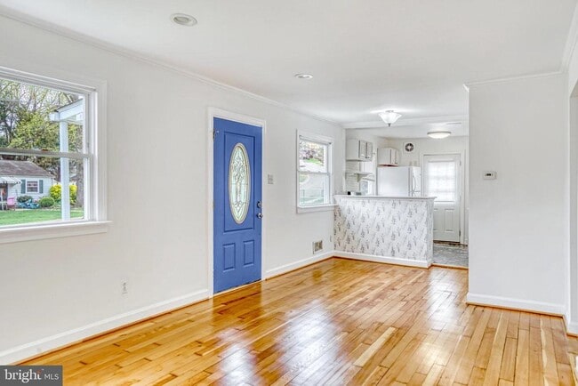 property at 5608 Tremont Dr