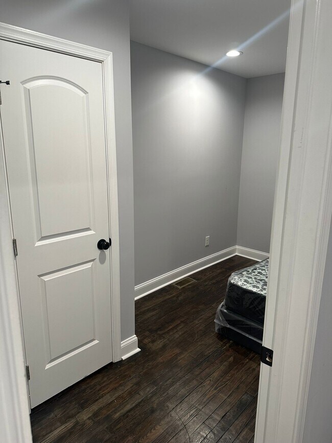 property at 407 N Lakewood Ave