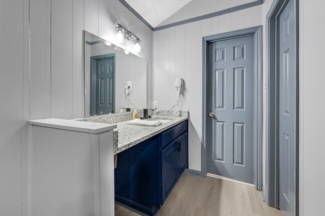 property at 2913 Dunrich Ct