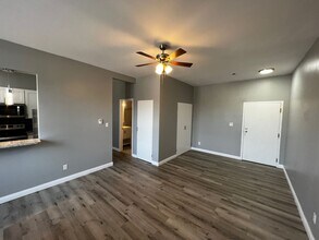 629 Clara Ave in St. Louis, MO - Building Photo - Building Photo