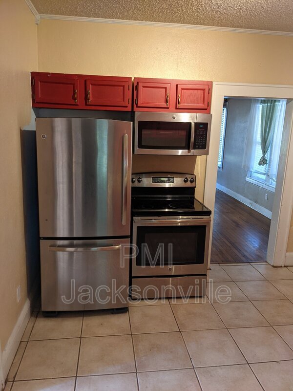 1211 Hollywood Ave in Jacksonville, FL - Building Photo - Building Photo