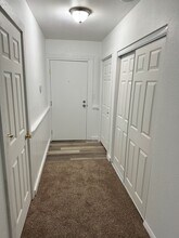 155 E Wisconsin Ave, Unit D in Oconomowoc, WI - Building Photo - Building Photo