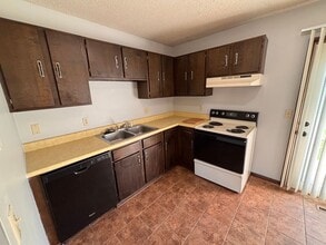714 Allison Ave in Manhattan, KS - Building Photo - Building Photo