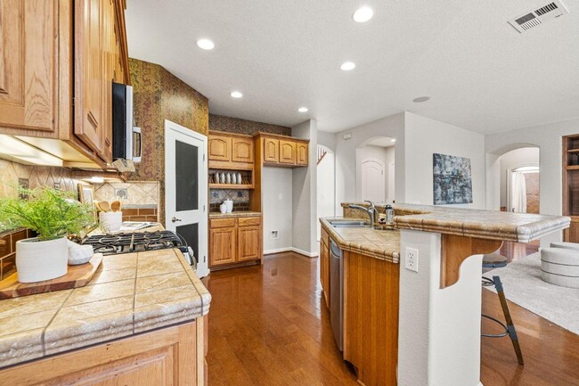 9987 Macabee Ln in Elk Grove, CA - Building Photo - Building Photo