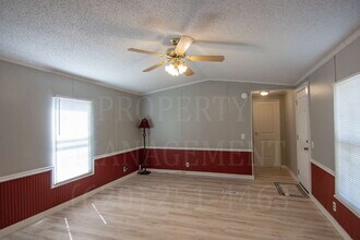 701 Cheyenne St in Coffeyville, KS - Foto de edificio - Building Photo