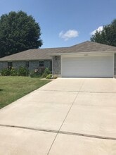 1203 SE 22nd St in Bentonville, AR - Building Photo - Building Photo