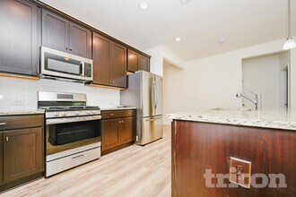 424 Freeport Wy in Mcdonough, GA - Foto de edificio - Building Photo