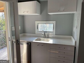 2961 Hardman Ct NE in Atlanta, GA - Building Photo - Building Photo