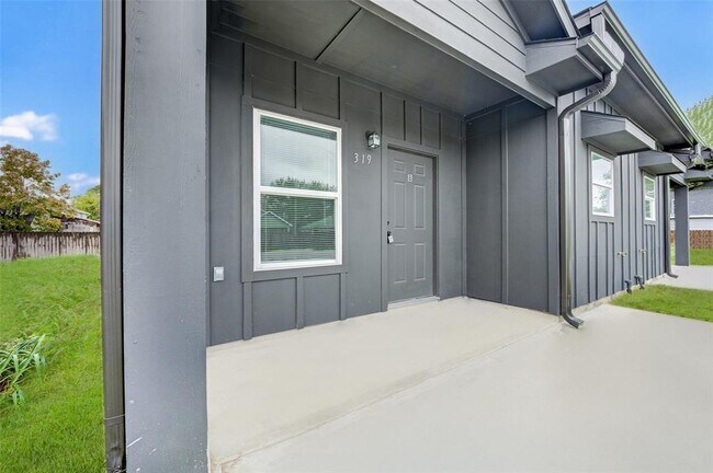 319 N Carolina St-Unit -B in Houston, TX - Building Photo - Building Photo