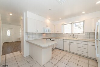 94 Elberon Ave in Hawthorne, NJ - Building Photo - Building Photo