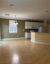 637 Monument Point St in Henderson, NV - Building Photo - Building Photo