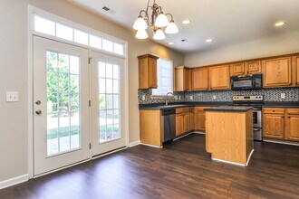 8904 Elizabeth Bennet Pl in Raleigh, NC - Foto de edificio - Building Photo